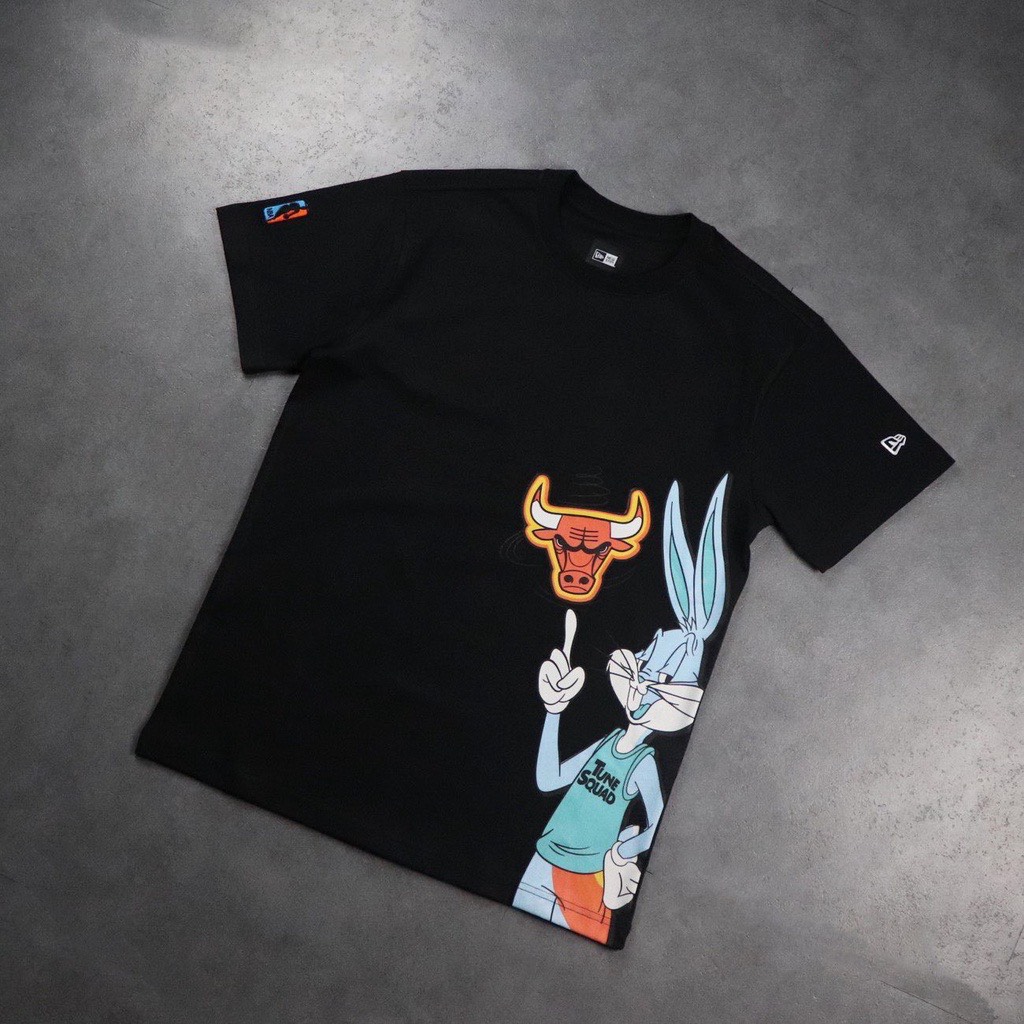 Áo thun New Era Space Jam 2 Duck Bunny Chicago Bulls Black