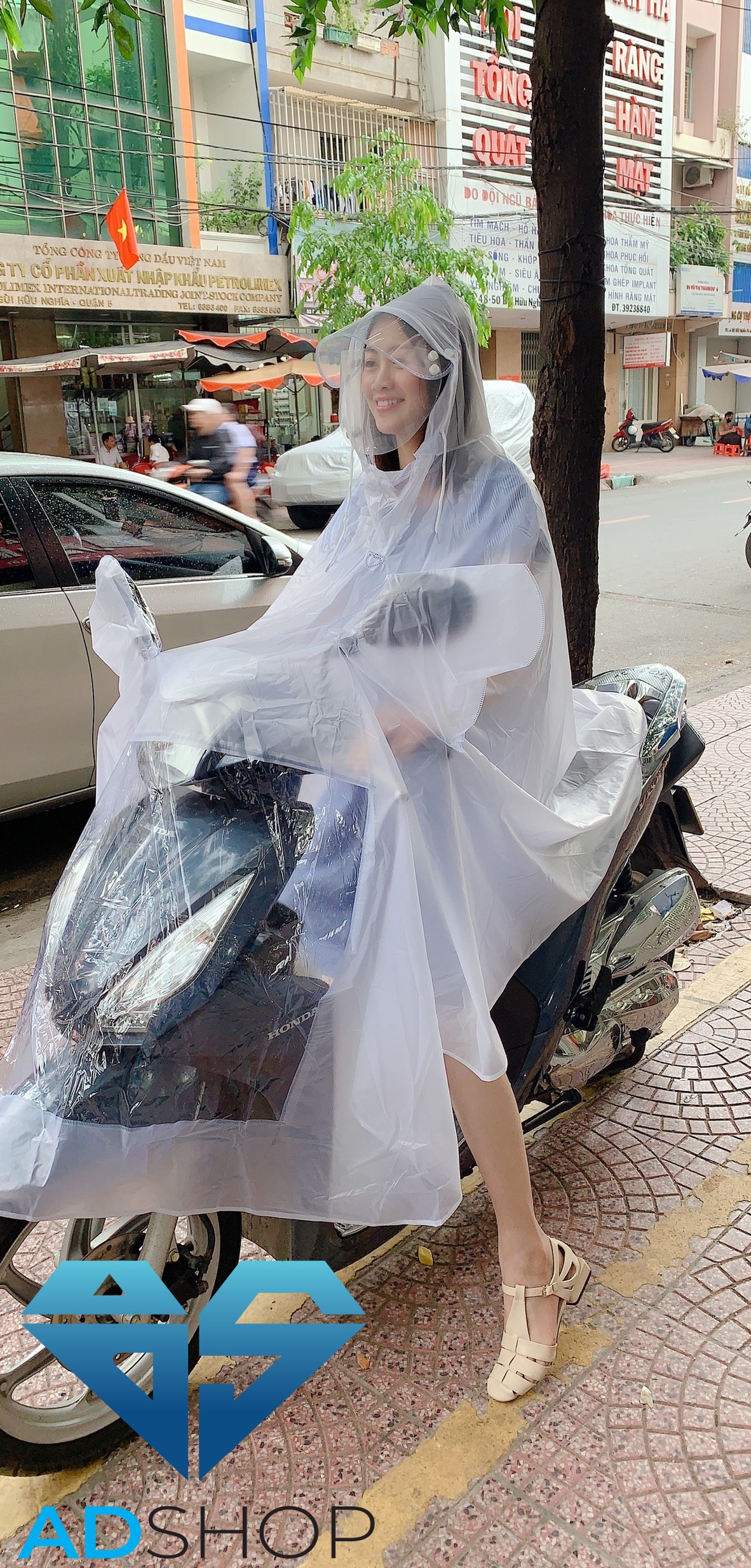 [HCM]Áo mưa đi xe máy nữ áo đi mưa trong suốt một người áo mưa người lớn tiện lợi có tai gương cho xe máy