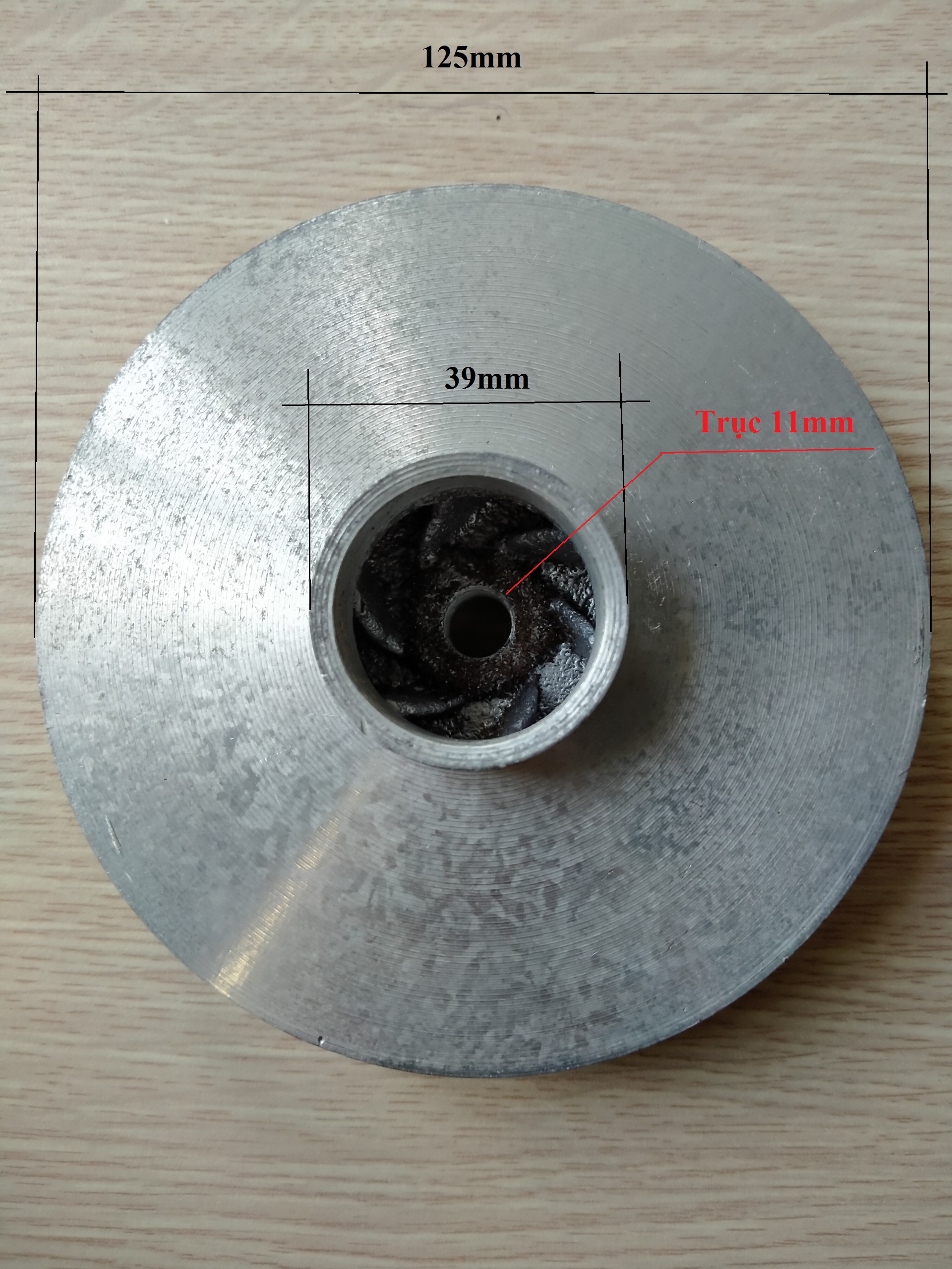 Cánh quạt máy bơm nước trục 11mm đường kính cánh 125mm