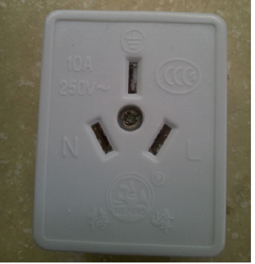 Ổ Cắm 3 Lổ Dẹt 10A 250V ZM13-10