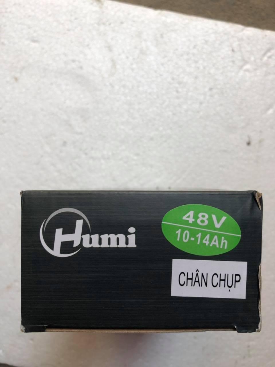 Sạc xe điện humi 48v-12ah, chân chụp
