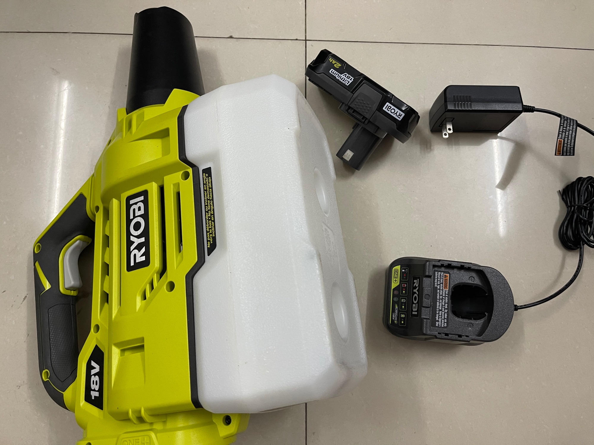 Máy phun khử khuẩn Ryobi