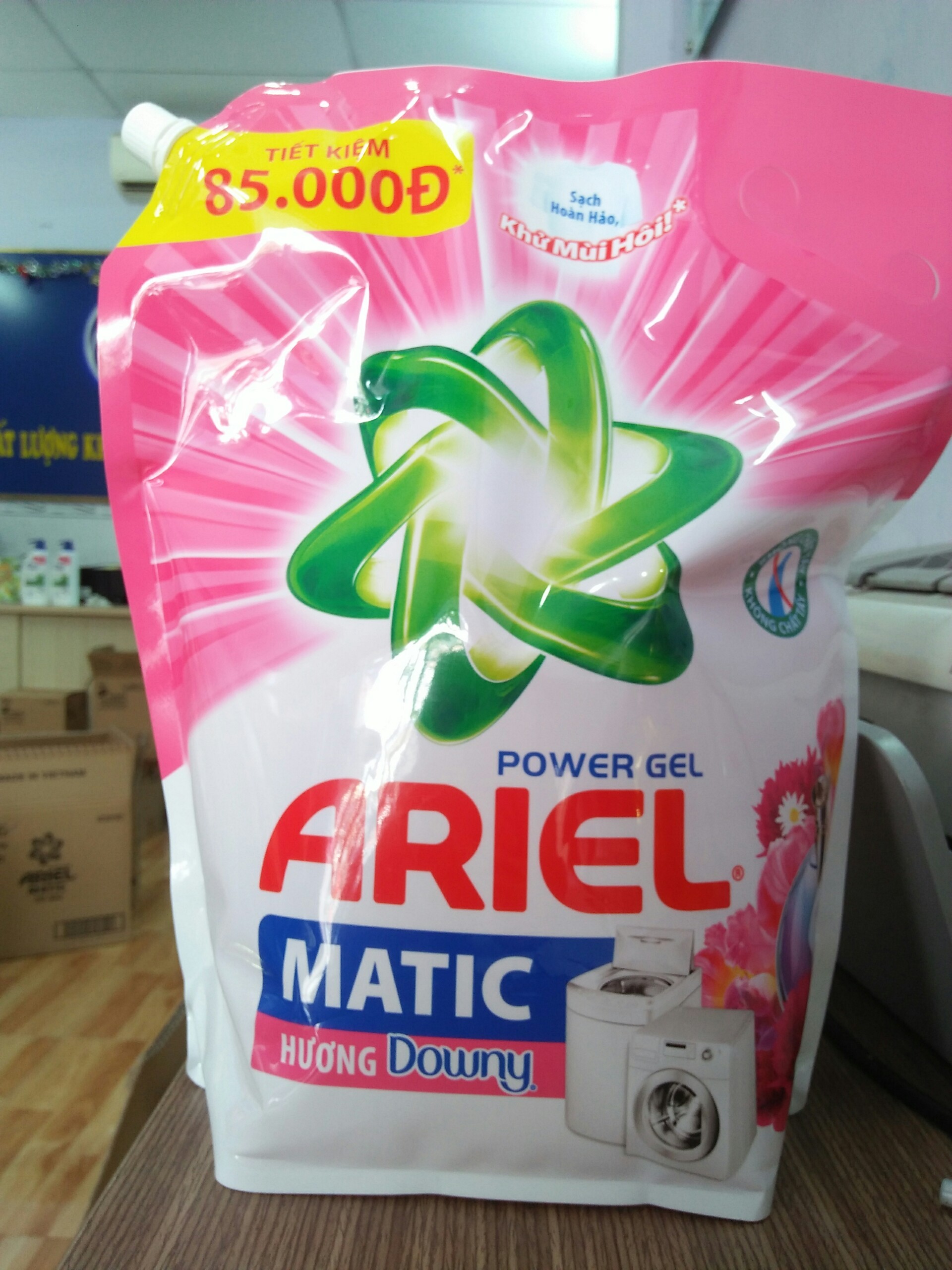 Nước giặt Ariel Matic Đậm đặc hương Downy túi 3,25kg