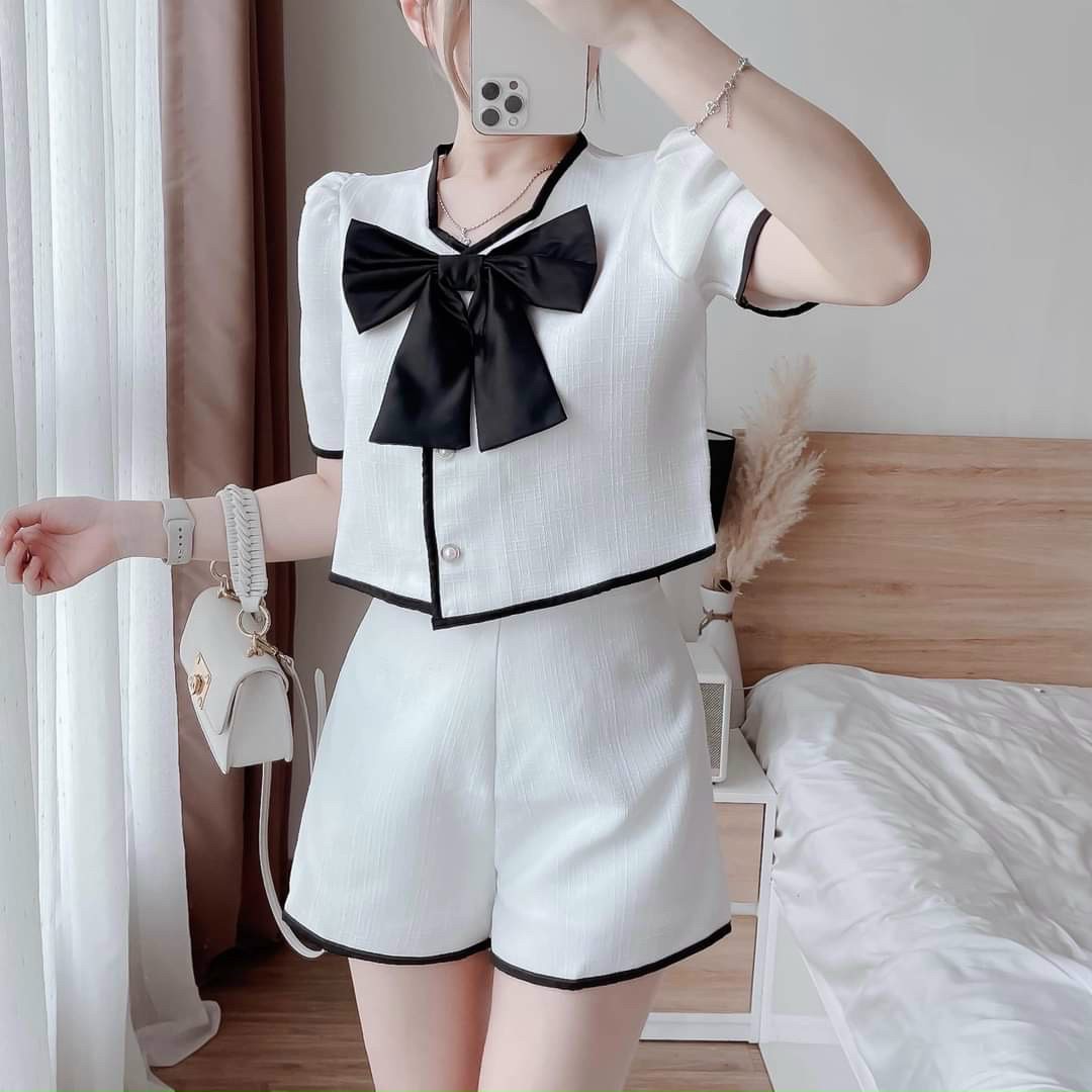 [Ưu đãi voucher 50k freeship] Sét Bộ Tiểu Thư Nữ Đính Nơ, Đồ Bộ Nữ Phối Viền Tay Ngắn Phối Quần Short Đùi Chất Bố Gân Nổi Y Mẫu Đi Tiệc Siêu Xinh