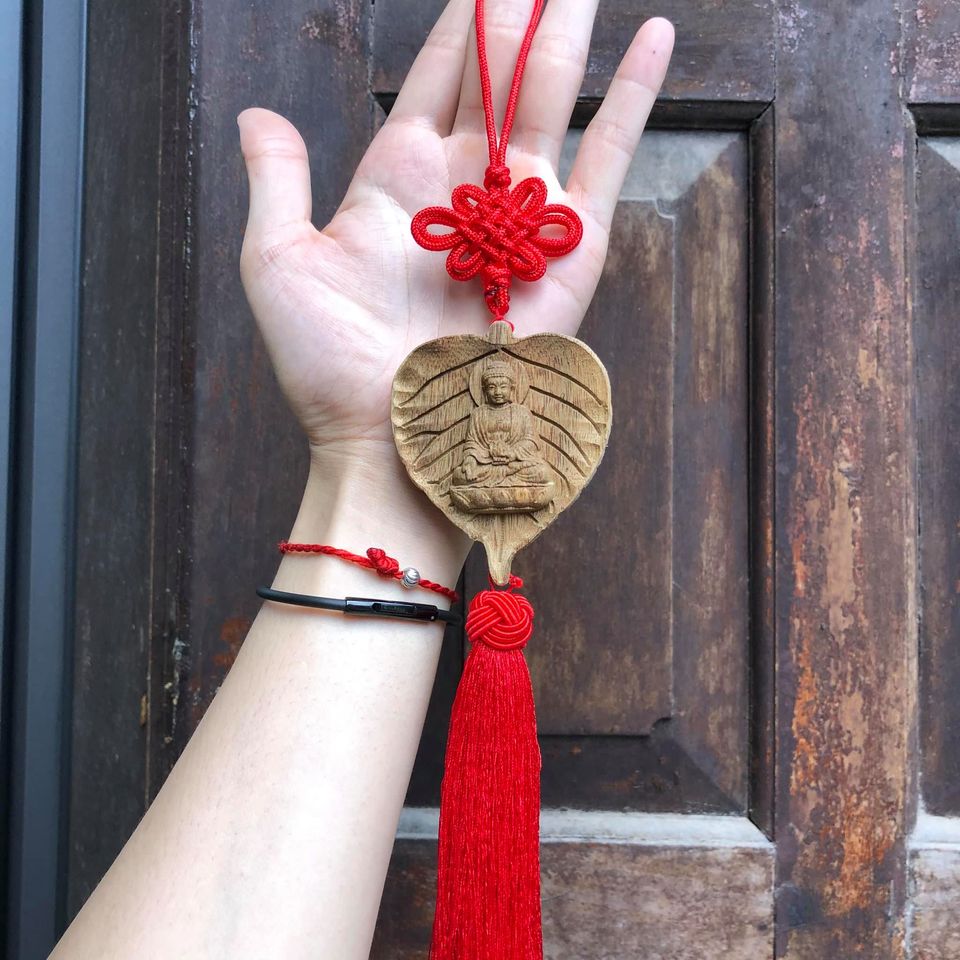 Dây, Khánh Treo Xe Ô Tô Trầm Hương Hình Lá Bồ Đề Tạc Hình Phật Adida - Mang Lại Bình An May Mắn - Phòng Tránh Tai Họa - Mang Lại Tài Lộc Cho Gia Chủ