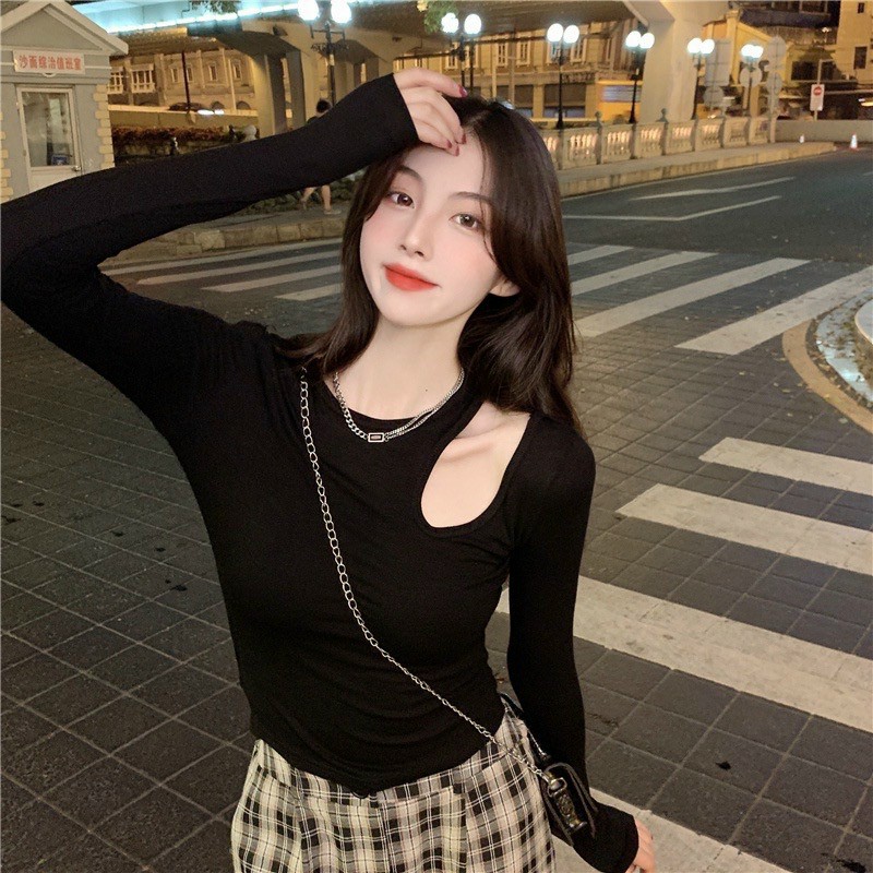 Áo croptop tay dài khoét vai thời trang xixo cao cấp