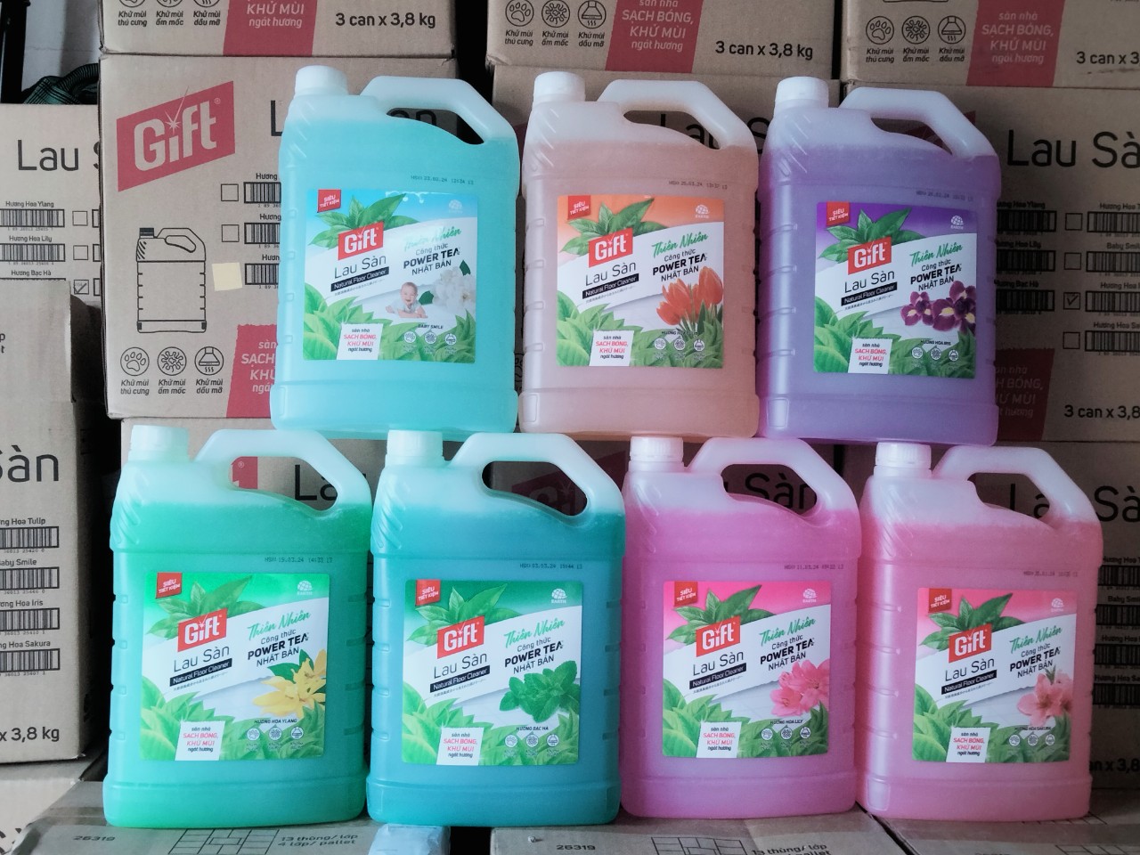 Nước lau sàn nhà Gift 3,8kg sạch thơm cả ngày sạch khuẩn thơm lâu