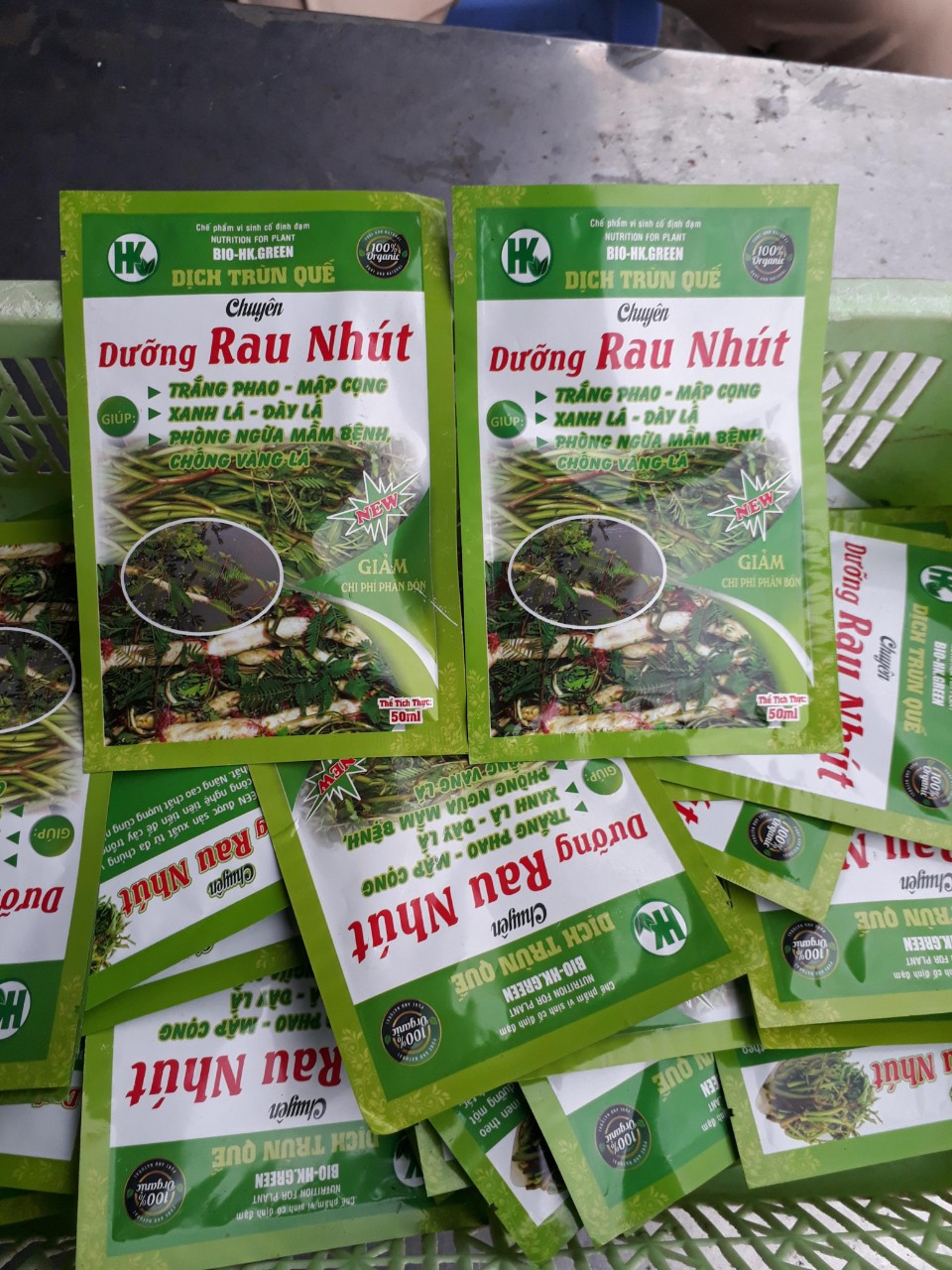 Combo 5 gói / dịch trùn quế chuyên dưỡng rau nhút. mập cọng,trắng phao, hồng rễ