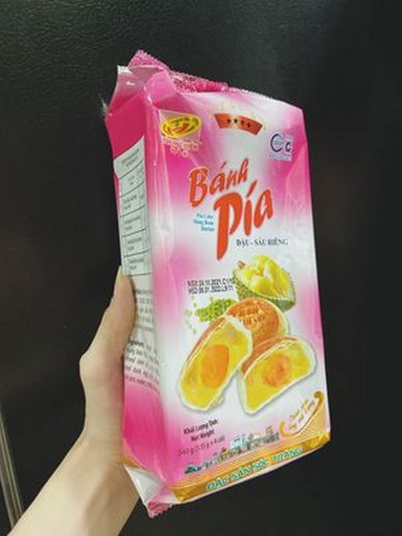Bánh pía đậu xanh sầu riêng tân huê viên 540g lẻ 1 cái