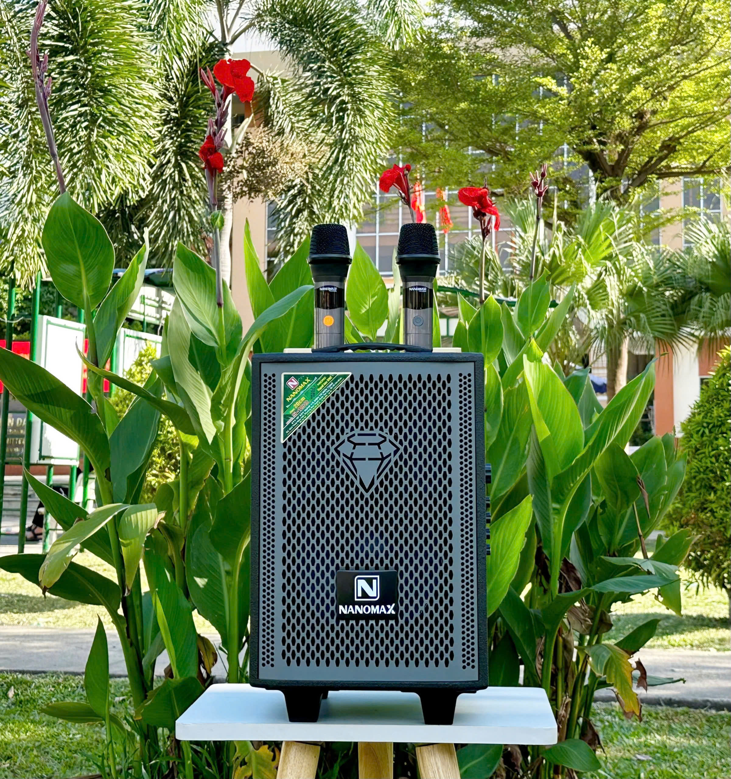 [ĐỔI TRẢ 7 NGÀY] ( TẶNG KÈM 2 MIC ) Loa Kéo Xách Tay Siêu Trầm - Loa Kéo Karaoke Di Động NANOMAX K01 Treble Công Suất Cực Khủng Bass Dày - Bluetooth 5.0 , Tích Hợp Vang Số Chỉnh Cơ Bass Treble , Echo Reverb -Chất Âm Cực