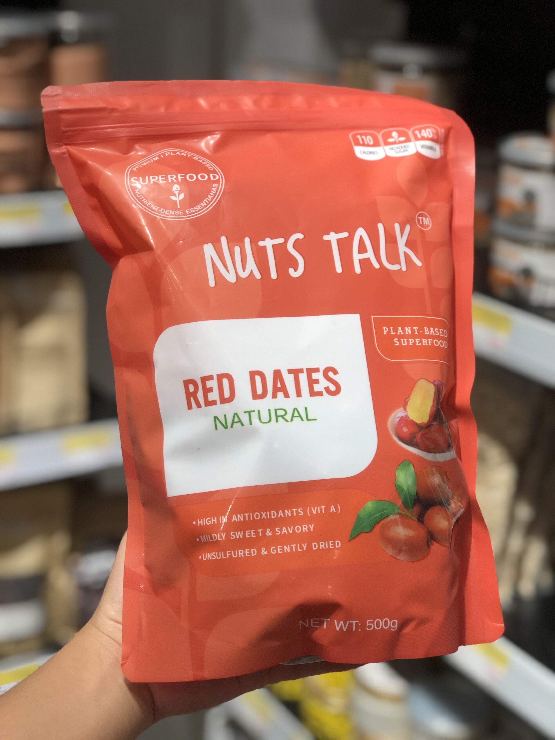 Nuts Talk Táo Đỏ sấy khô 500g - thương hiệu Nuts Talk hỗ trợ làm đẹp