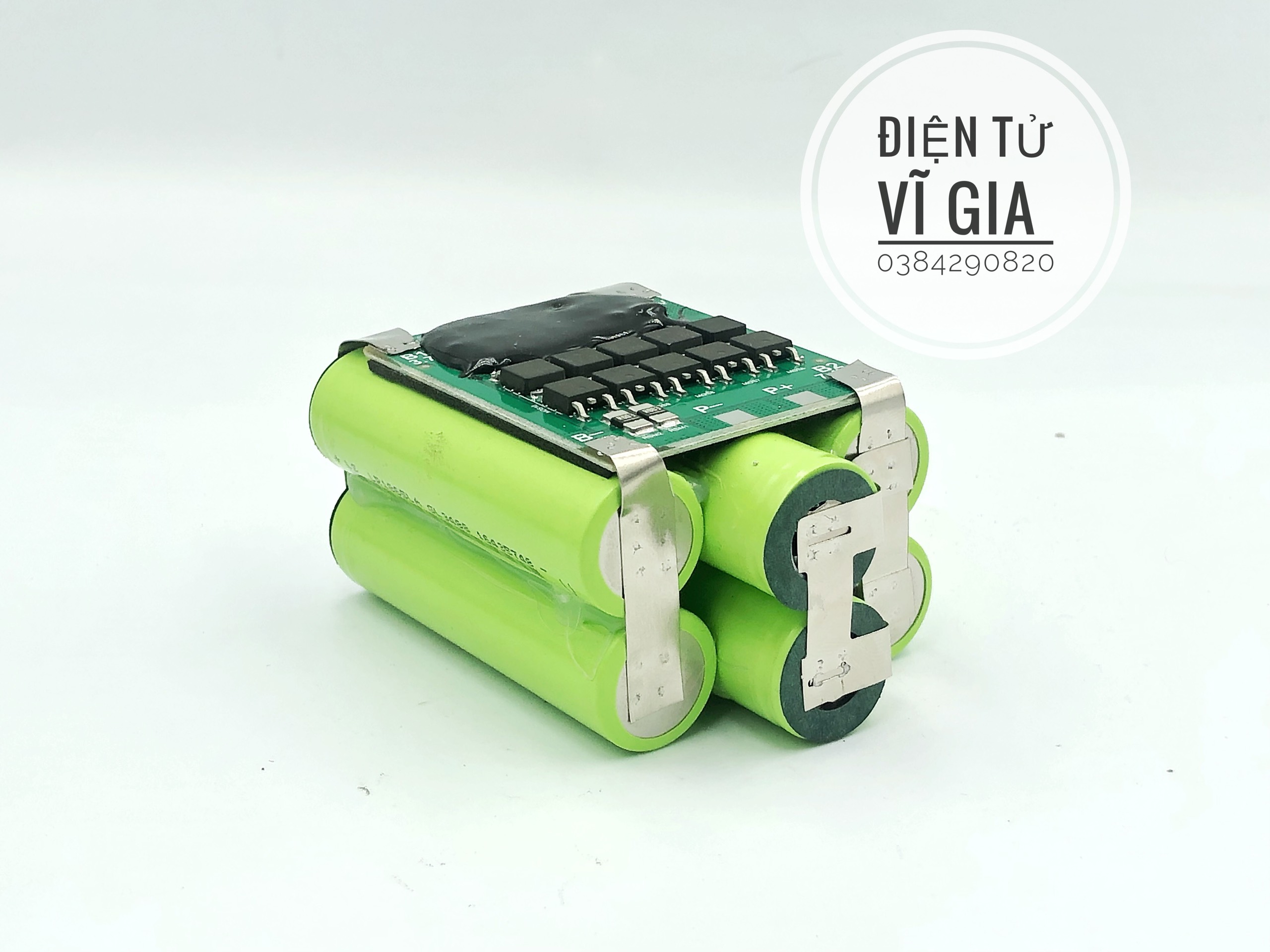 Khối Pin Ryobi 3S2P 12V.6V vừa với kích thước pin Ryobi Nhật bãi