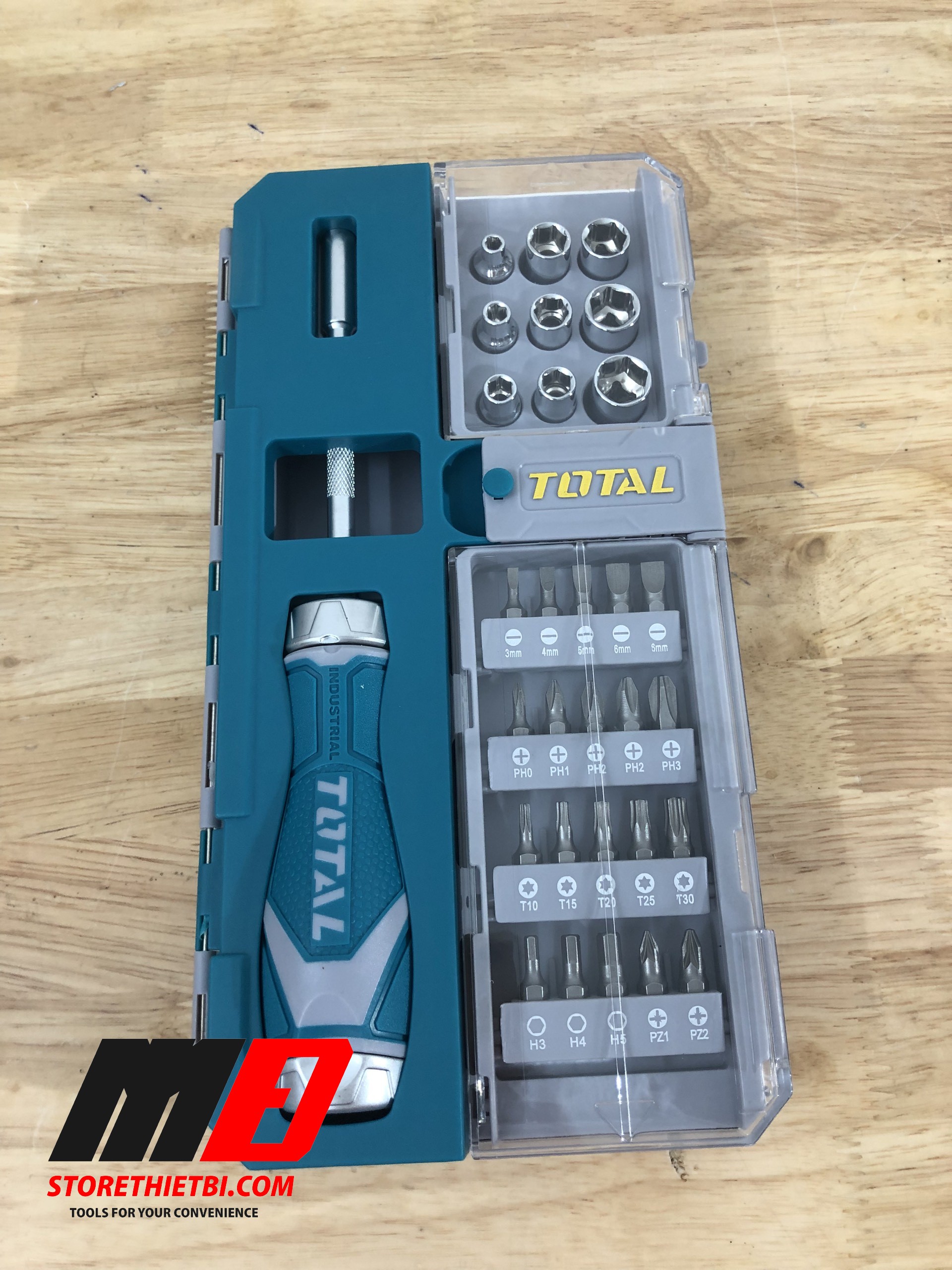 Bộ mũi vít 33 chi tiết total tacsd30336