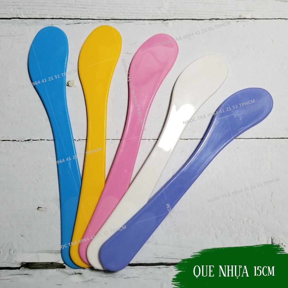 Que nhựa waxing, trộn bột mặt nạ
