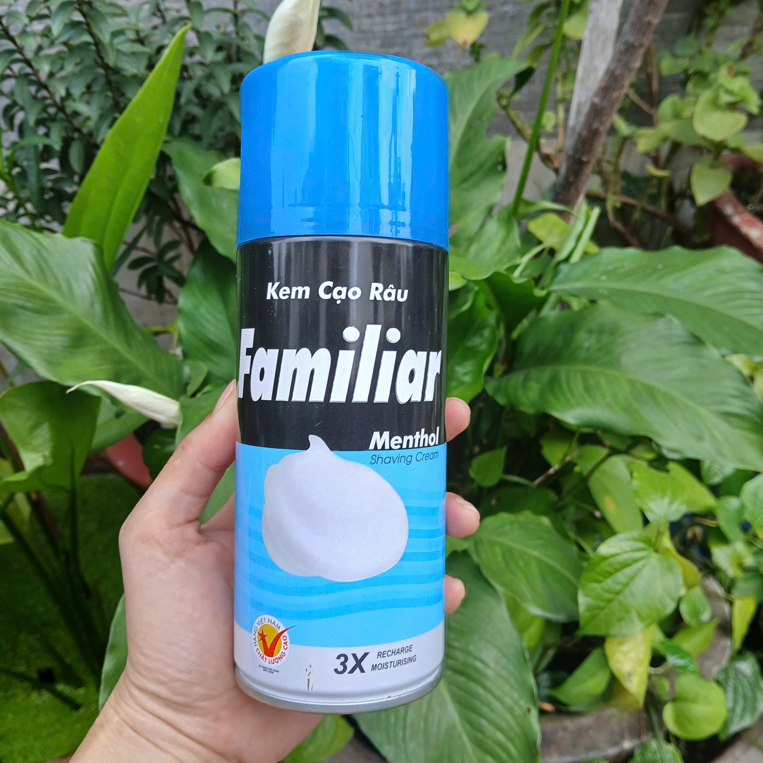 Kem Cạo Râu Familiar Menthol Shaving Cream Hương Bạc Hà Mát Lạnh 275gr