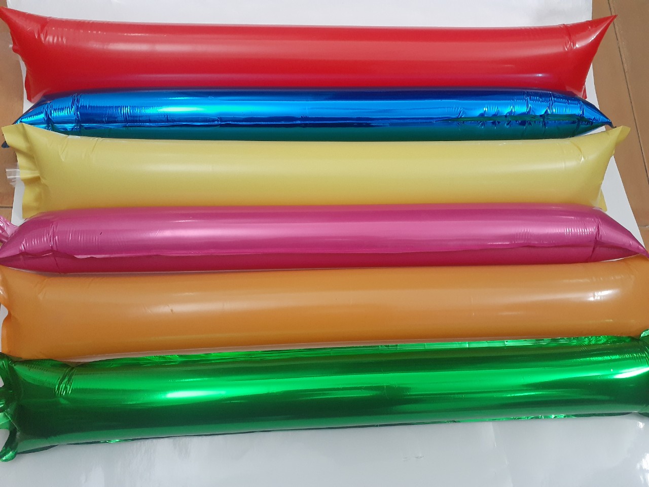 10 cặp Thanh đập cổ vũ bóng đá