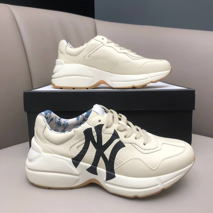 Giày Unisexx Sneaker Guccii yankess Logo Leather Sneaker