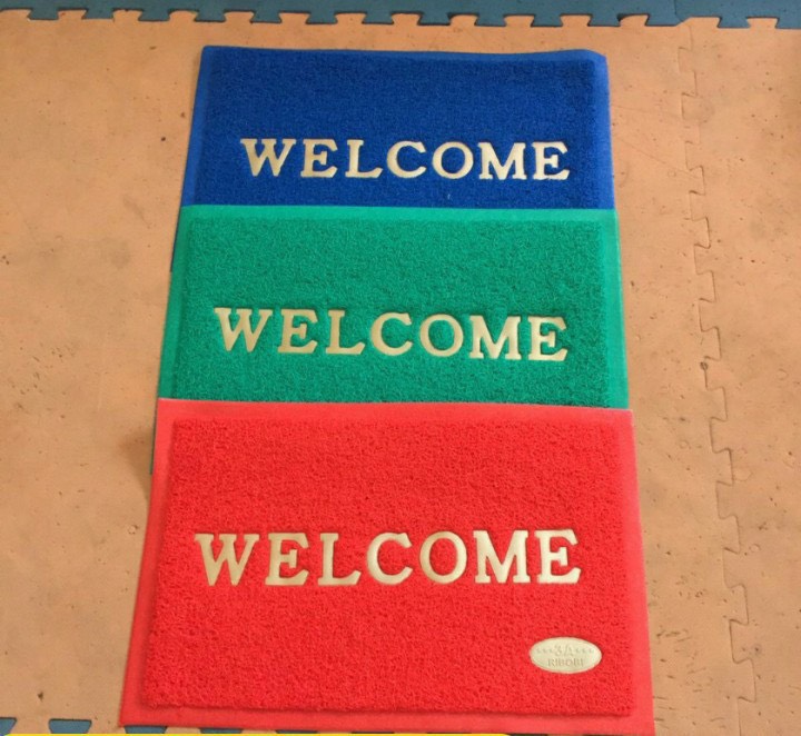 Thảm nhựa chống trơn Welcome 40x60cm. Thảm welcome nhựa rối.