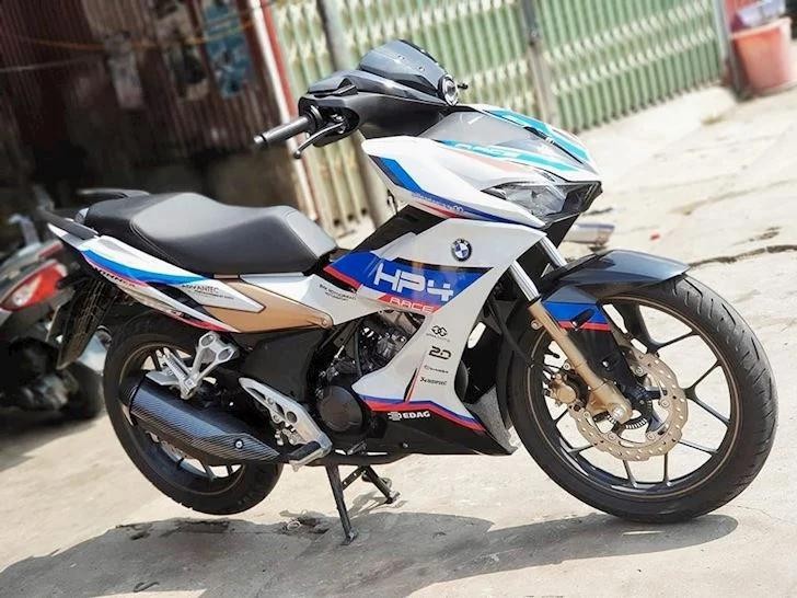 Tem trùm xe Winner X trắng xanh HP4 - Độ dán team trùm decal xe máy Winner X trắng xanh HP4 - Team trùm decal xe máy Winner X rẻ đẹp và chất