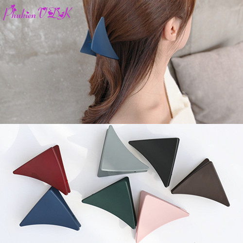 Kẹp tóc tam giác Acrylic màu trơn
