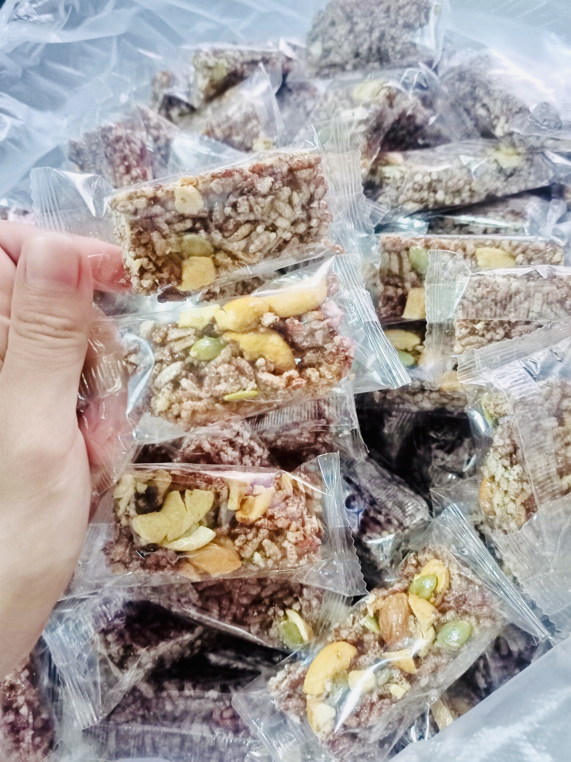 200g Bánh gạo lứt ngũ cốc granola_Monhi_Food