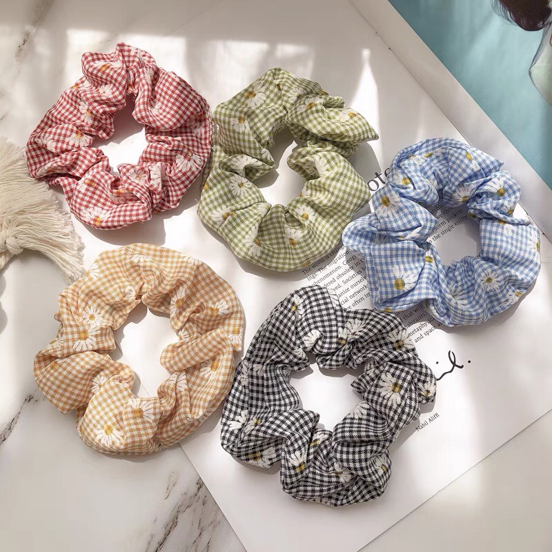 Dây buộc tóc, cột tóc scrunchies caro hoa cúc dễ thương - Phụ Kiện Sarah