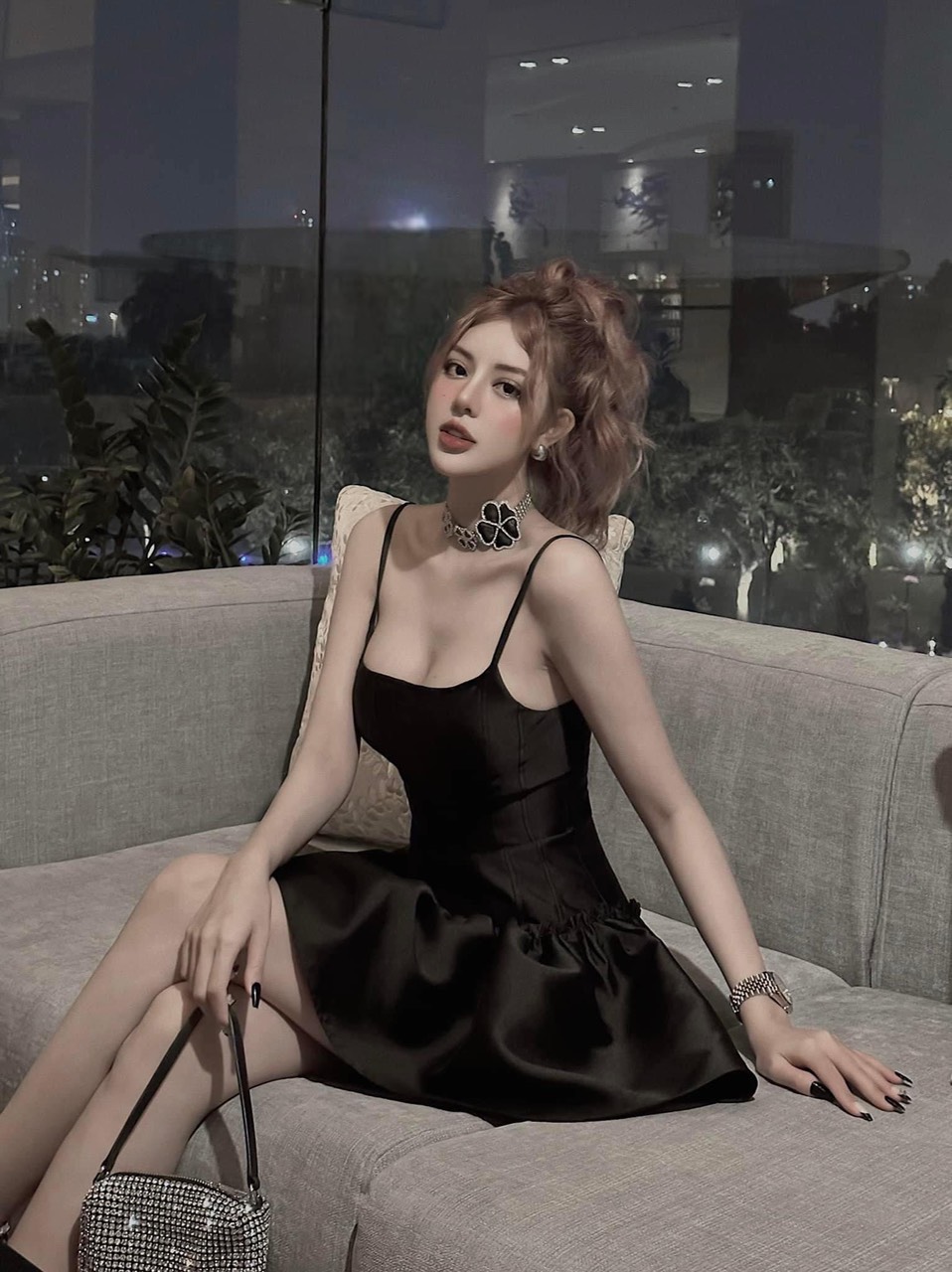 Dây chuyền, khuyên tai chocker hoa 4 lá đen
