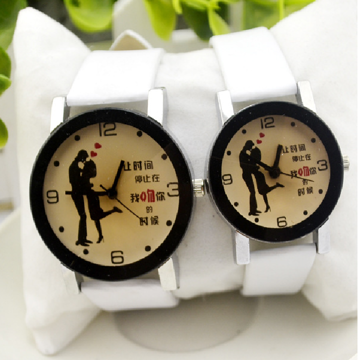 [HCM]Đồng hồ đeo tay đôi tình nhân bên nhau - Giá bán trên là 2 chiếc như hình + tặng kèm thêm 2 viên pin
