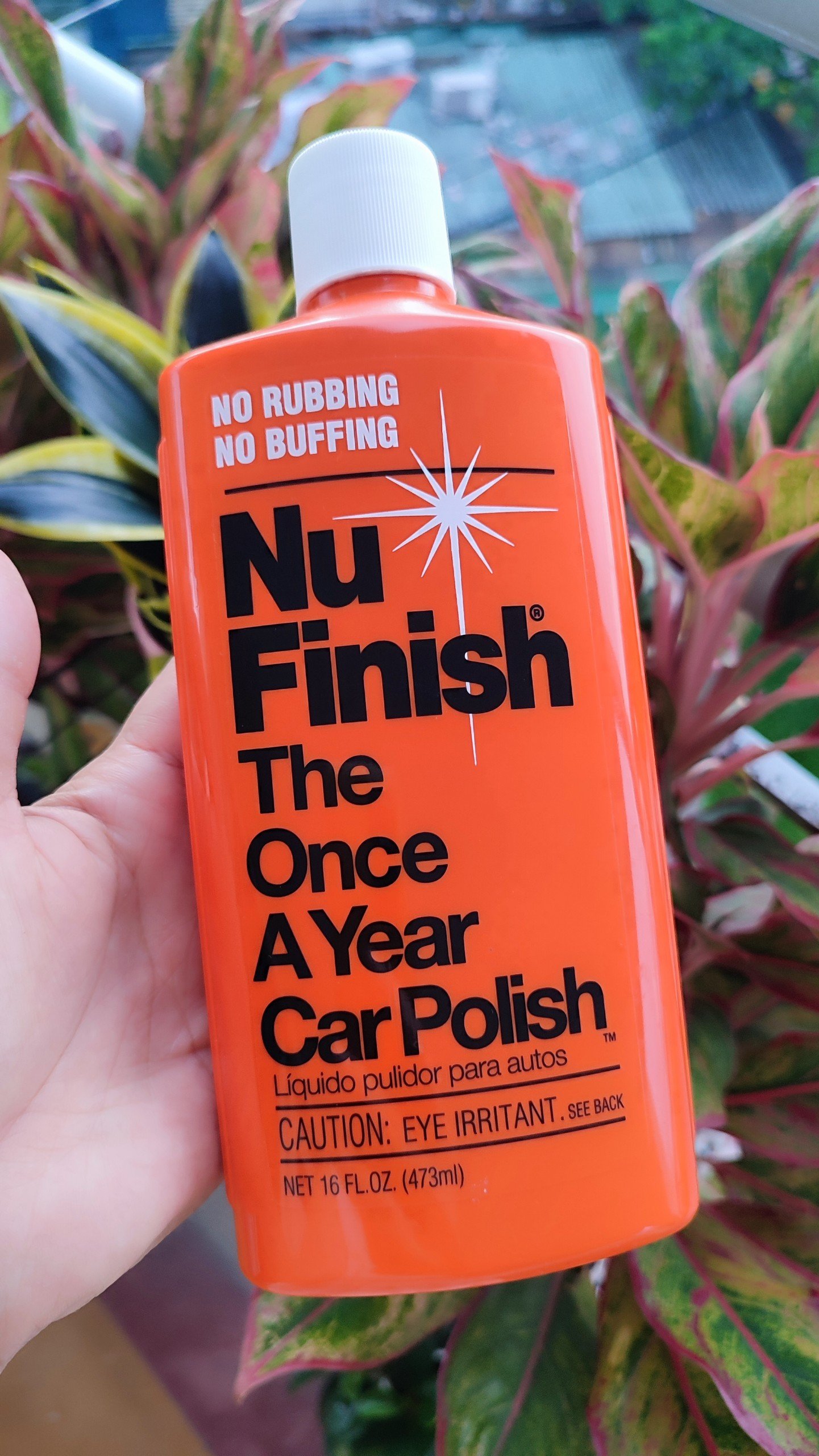 Dung dịch lau bóng và bảo vệ sơn xe Nu Finish Car Polish Chai 473ml