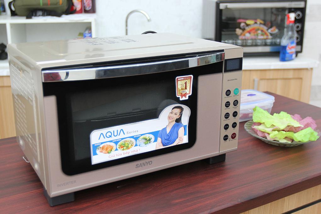 Lò Vi Sóng Có Nướng Sanyo EM-G3564VFRG 23 Lít