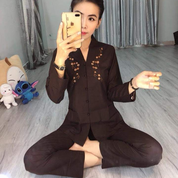 Đồ lam đi chùa nữ - mẫu bà lai