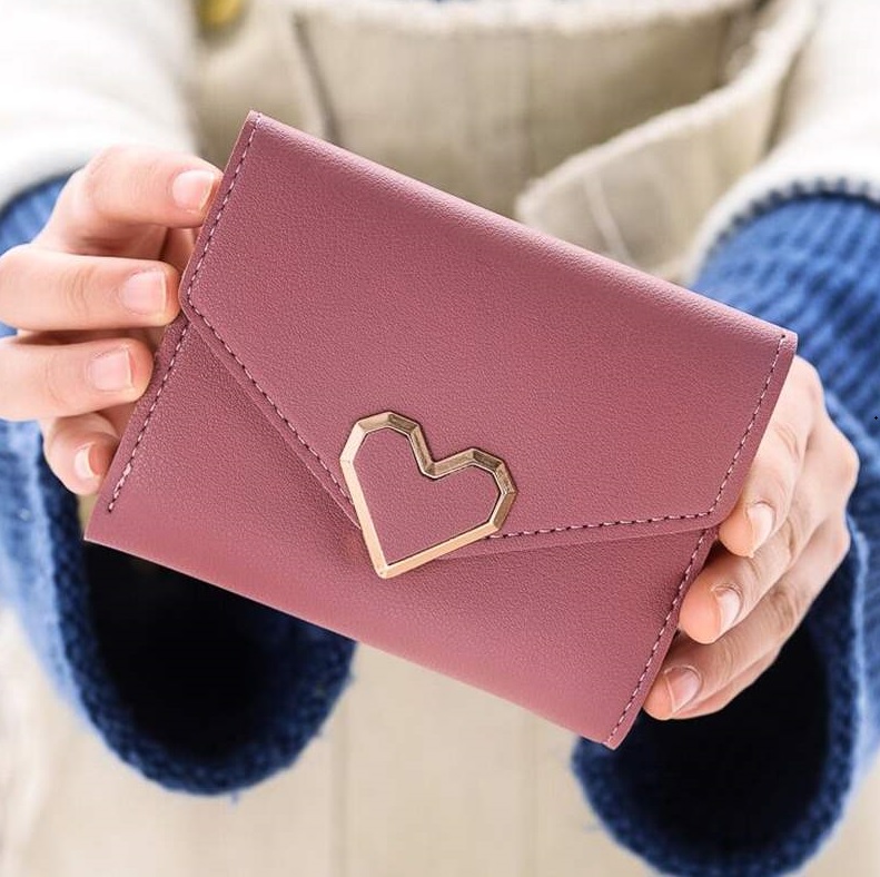 Ví Cầm Tay Trái Tim Thời Trang Xinh Xắn