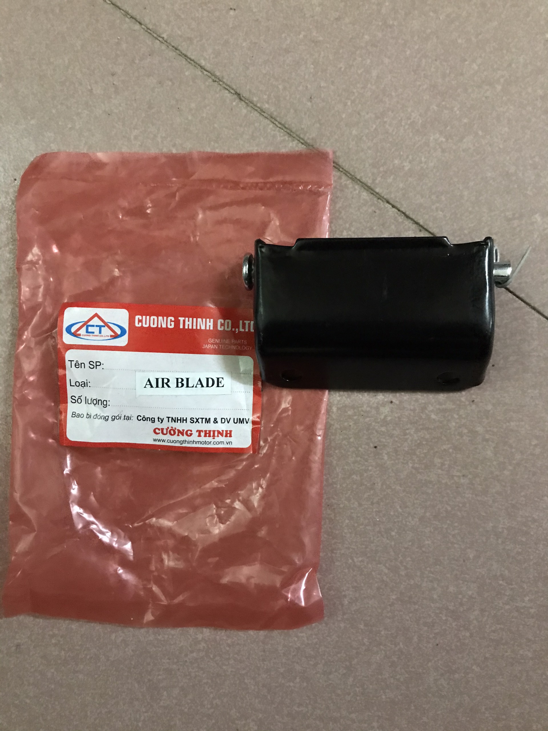 Bản lề yên cho xe Air Blade cường thịnh