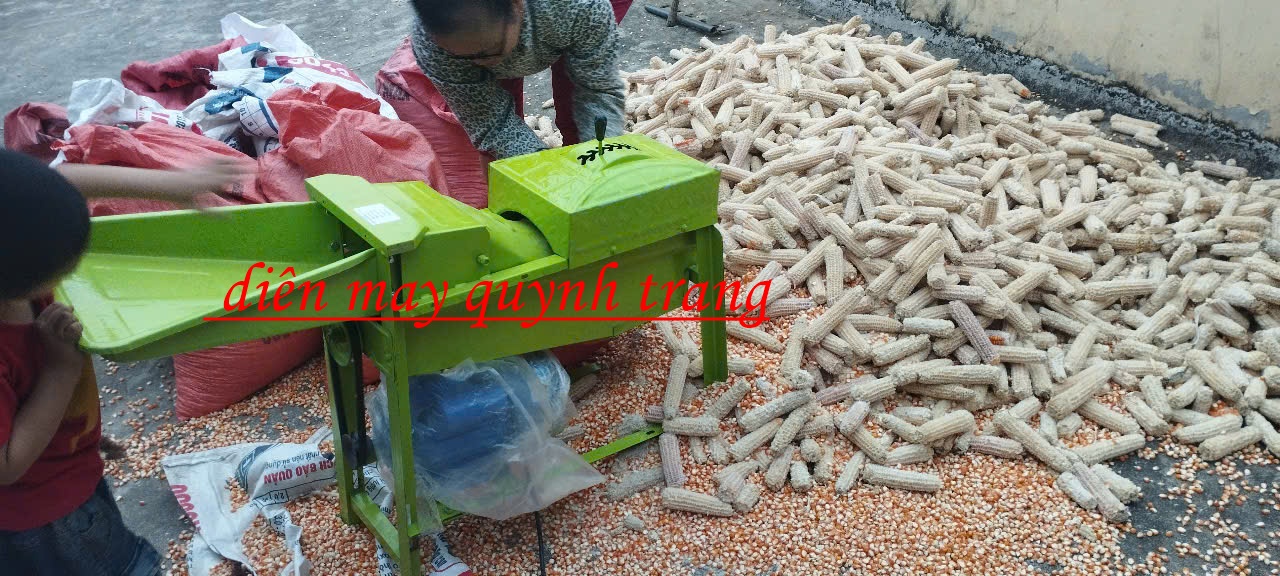 Máy tách ngô thành hạt , máy lắp mô tơ 1,5kw trở lên