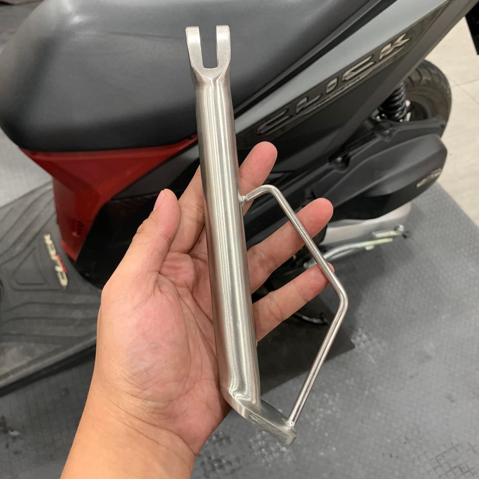 Chân chống nghiêng inox 304 cho vario, click 070769