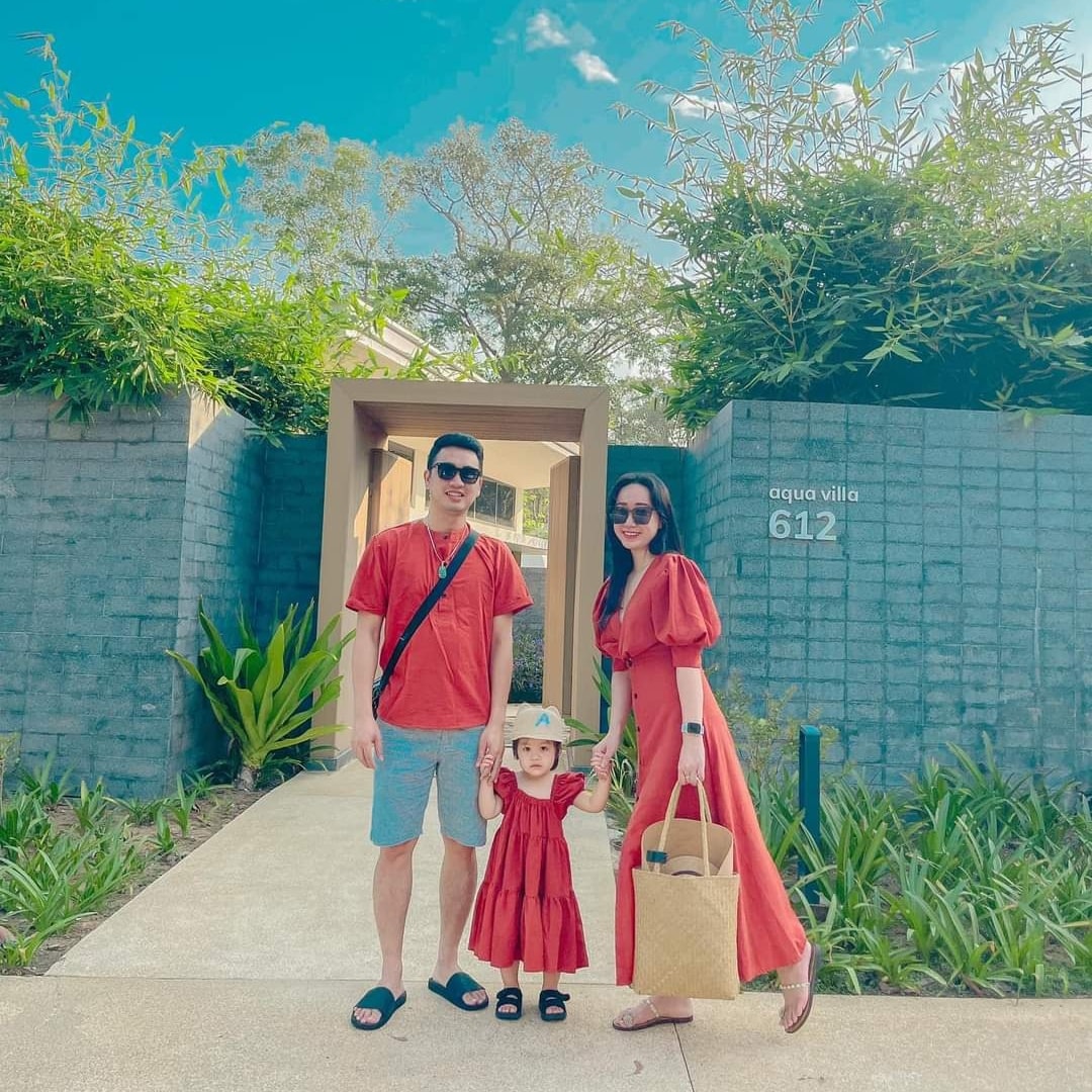 Áo gia đình 3, 4 người - đồng phục gia đình đi biển - YumiFamily