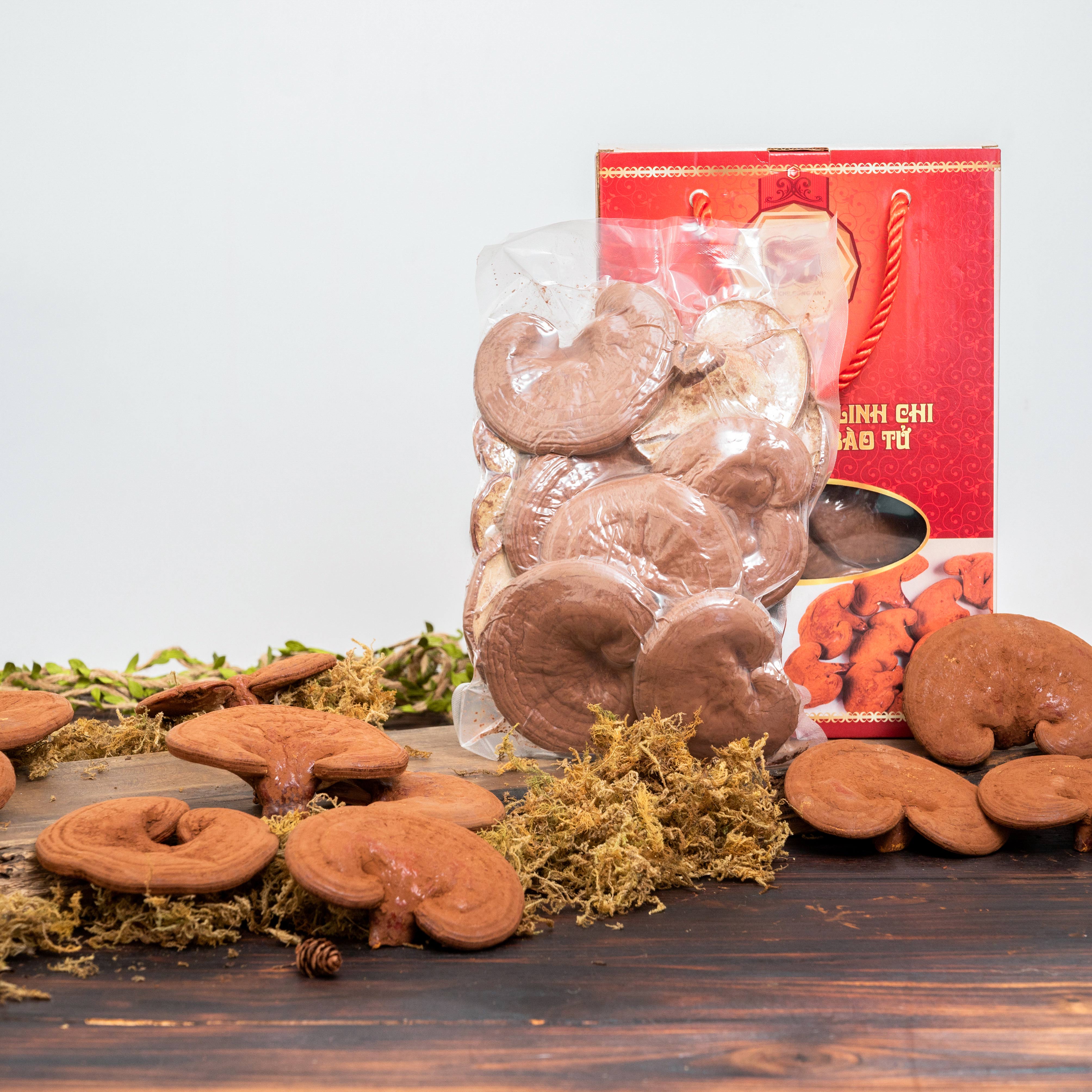 Nấm linh chi việt nam còn nguyên bào tử 200gram / 1 hộp