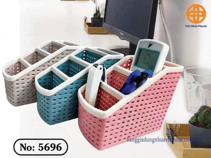 Ống đựng bút 4 ngăn nhựa việt nhật