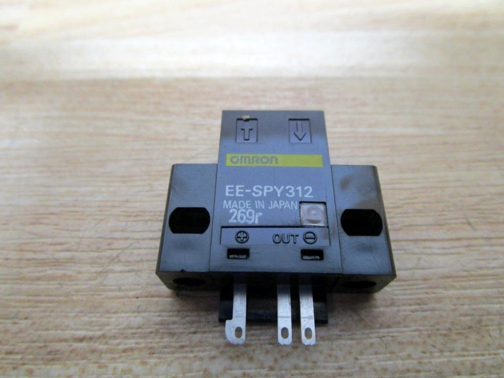 Cảm Biến Quang Omron EE-SPY312