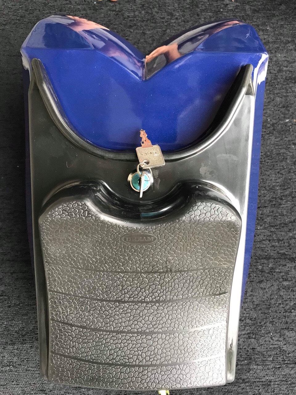 THÙNG GIỮA HUYỀN THOẠI DREAM - WAVE VÀ CHẾ ĐƯỢC NHIỀU LOẠI XE