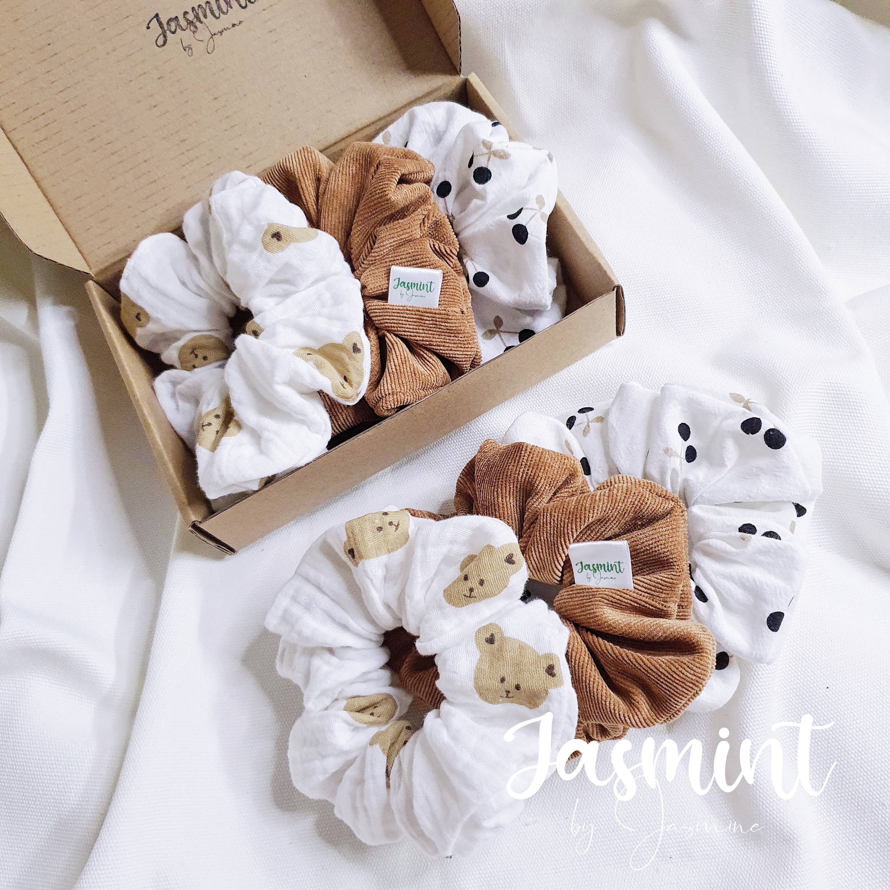Scrunchies Đồ cột tóc, dây buộc tóc vải muslin gấu mềm, cherry tông nâu xinh xắn quà tặng từ Jasmint