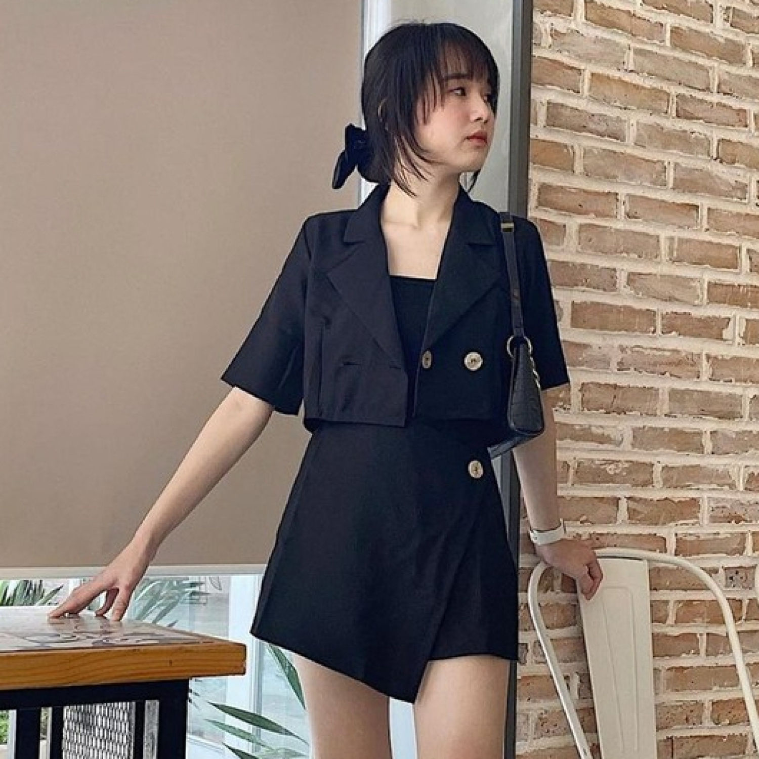 Sét áo khoác vest kèm quần giả chân váy đen SQ037 Áo blazer croptop lửng có cúc mix chân váy