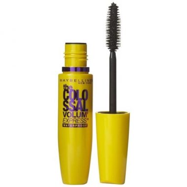 Mascara dày và cong mi