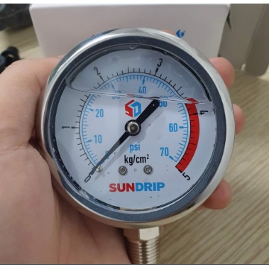 Đồng hồ đo áp suất dầu mặt 63 hiệu lắp ở lọc đĩa- Hệ thống tưới