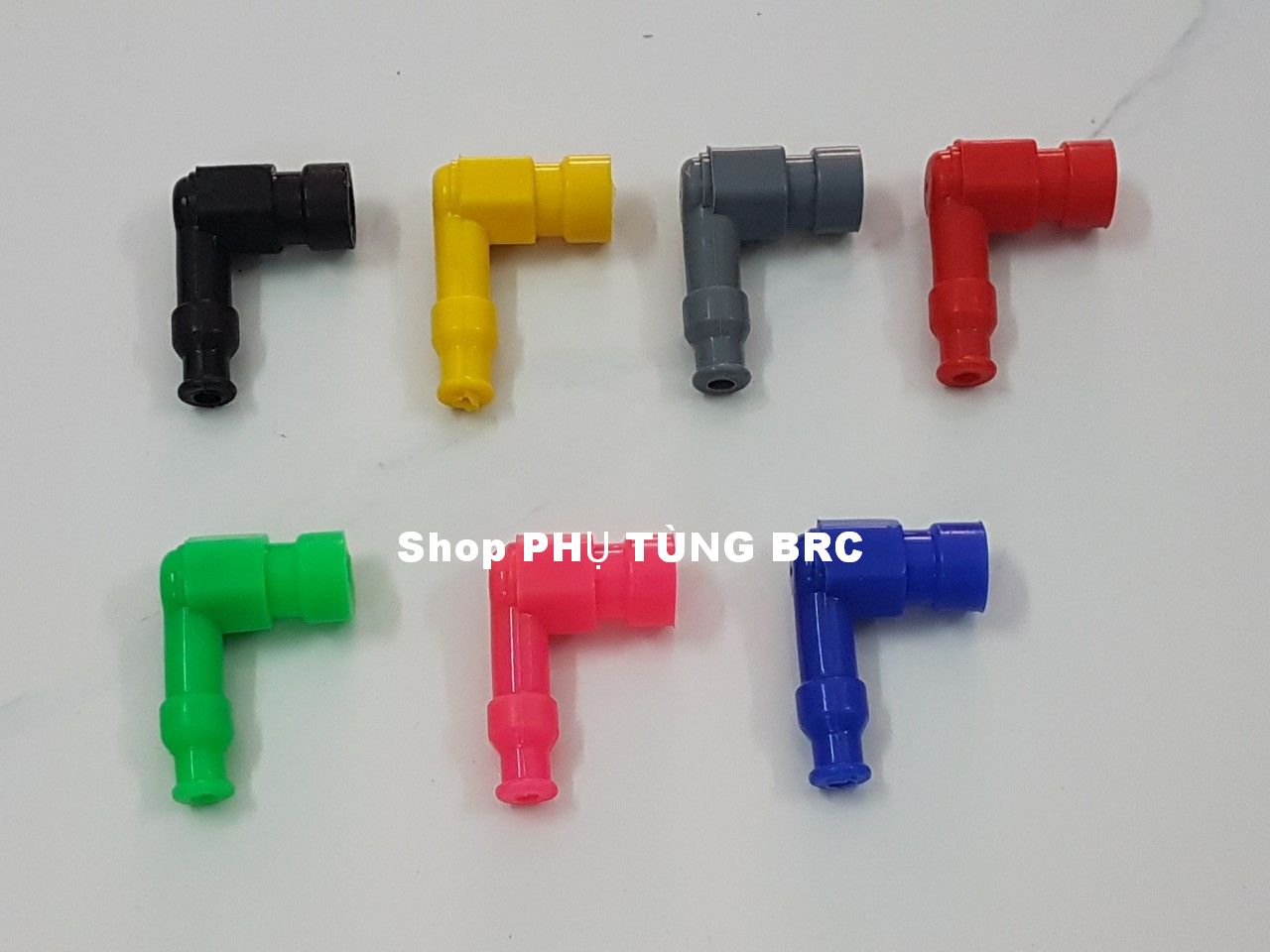 Đầu chụp bugi bằng nhựa dẽo chống nước ( SL: 1 cái)