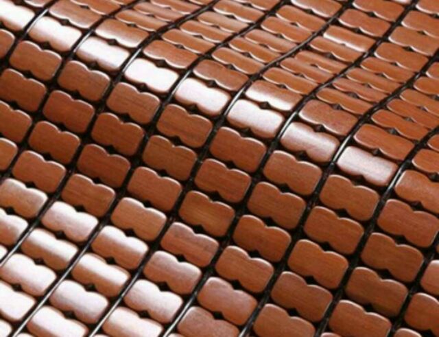 Chiếu trúc 1,4*1,9m hạt nâu - hạt vàng không viền đúng kích thước