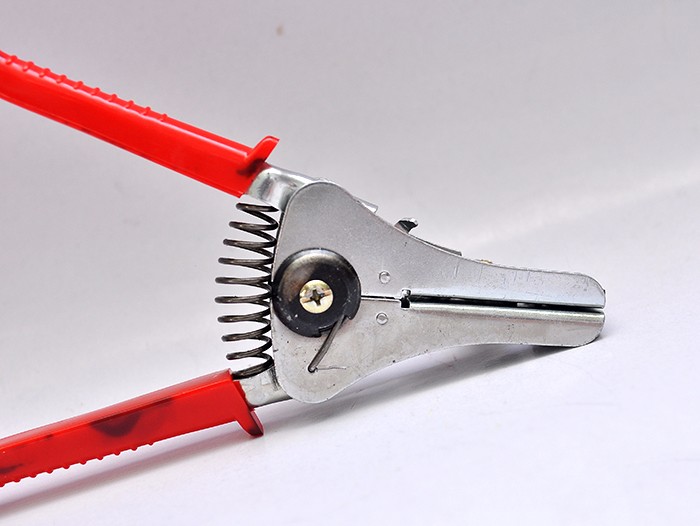 Kềm tuốt dây điện dây cáp