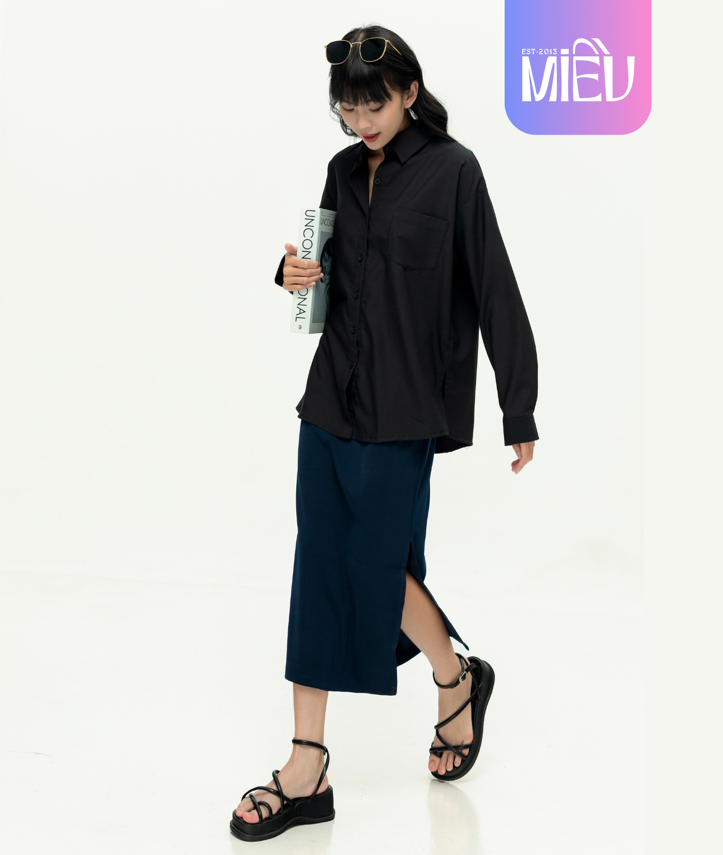 Váy dài xẻ tà một bên Belle Long Skirt