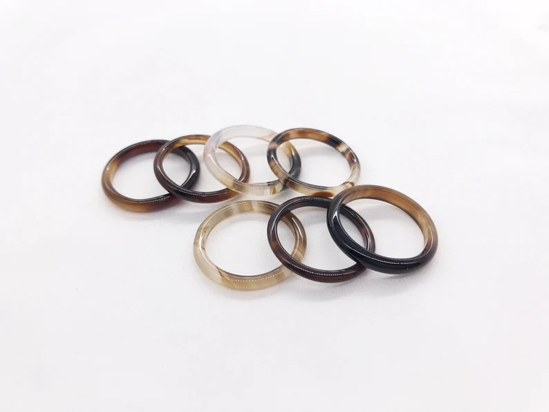 [HCM]Nhẫn mã não thiên nhiên dáng mảnh 2 li, vân đá đẹp, size 18mm, ảnh thực tế - xưởng buôn đá phong thủy Huỳnh Đào