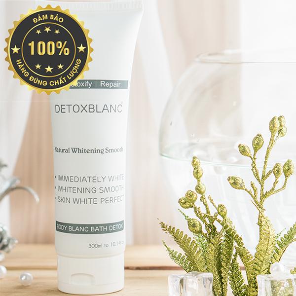 Sữa tắm trắng sủi bọt thải độc da than hoạt tính- Body BlanC Bath Detox 300ml